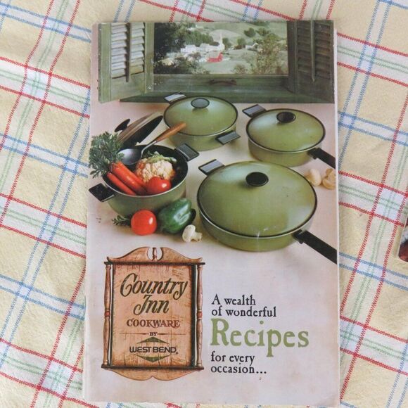 Lot of 8 Vtg Cookware Booklets Manuals Cook Books Wear-Ever Teflon West Bend - Picture 8 of 9